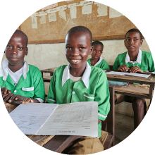 Onderwijsprojecten-basisscholen-Gambia-bolletje